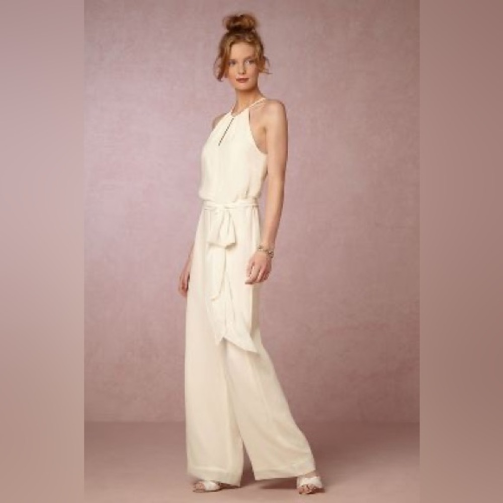 Elegant white wide leg cropped jumpsuit